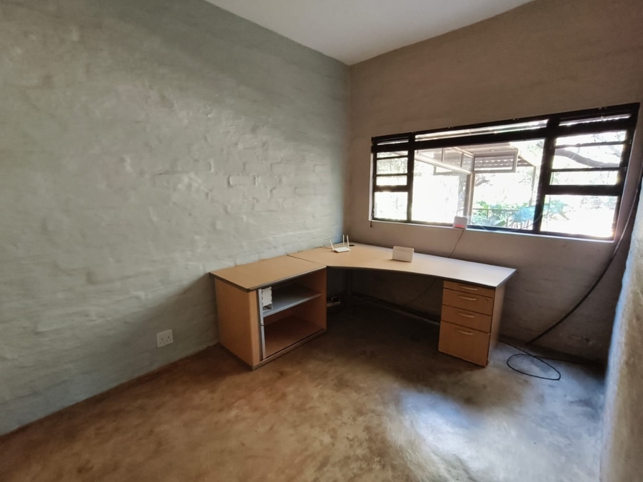 5 Bedroom Property for Sale in Mooinooi North West